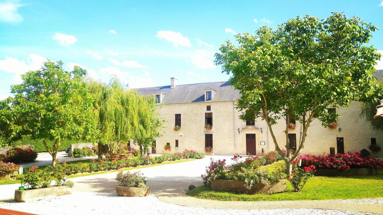 Hotel Le Manoir De Mathan Crepon A La Campagne 5 Mn D'Arromanches Et 10 Mn De Bayeux Экстерьер фото