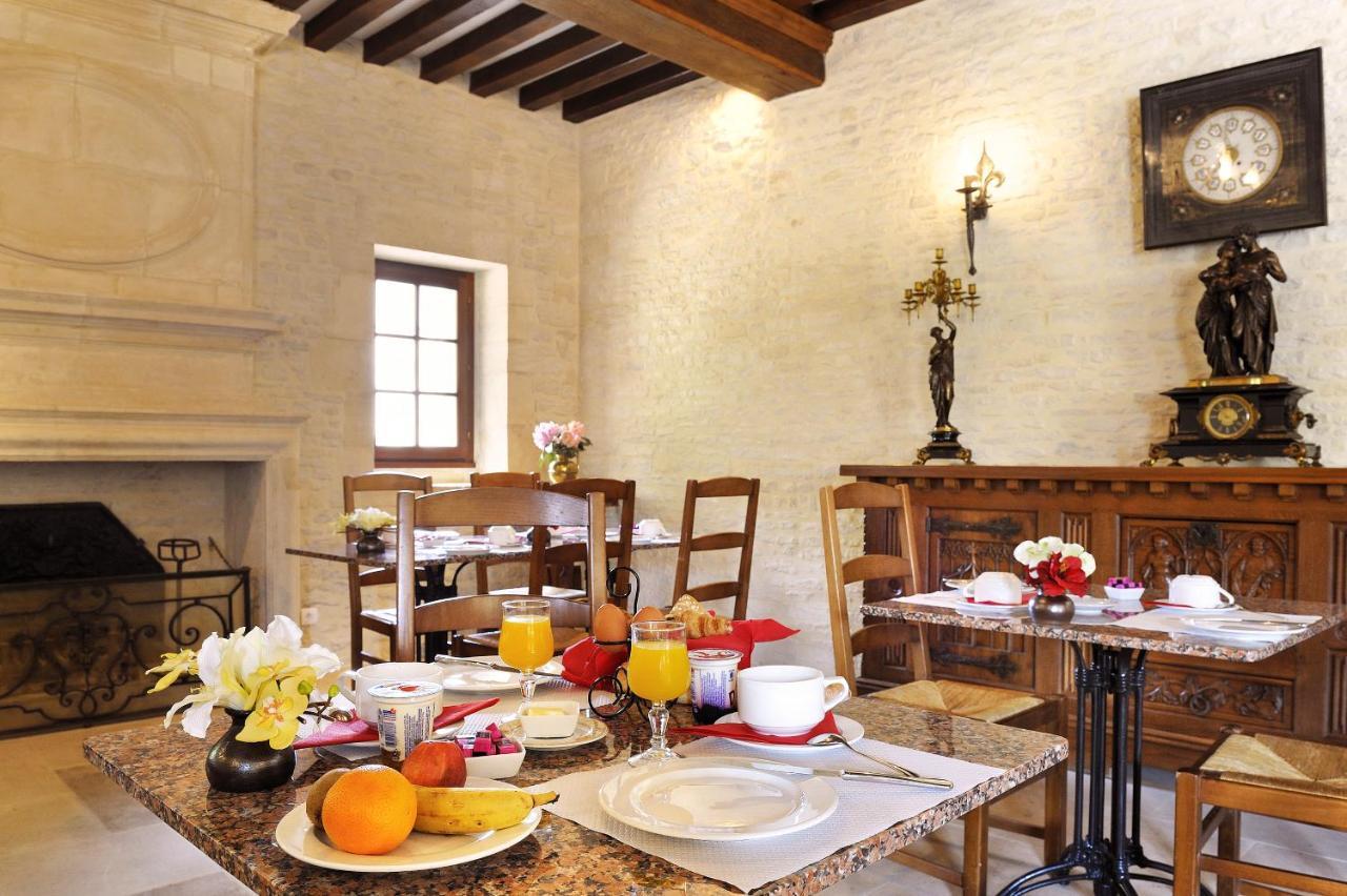 Hotel Le Manoir De Mathan Crepon A La Campagne 5 Mn D'Arromanches Et 10 Mn De Bayeux Экстерьер фото